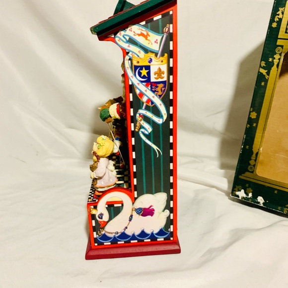 Vtg Musical wood hall Santa’s workshop decor - Picture 5 of 8